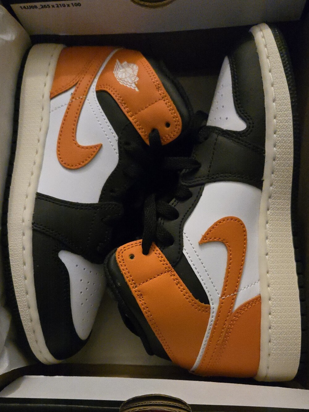 Big Boys Air Jordan 1 Mid Orange And Black 4.5Y